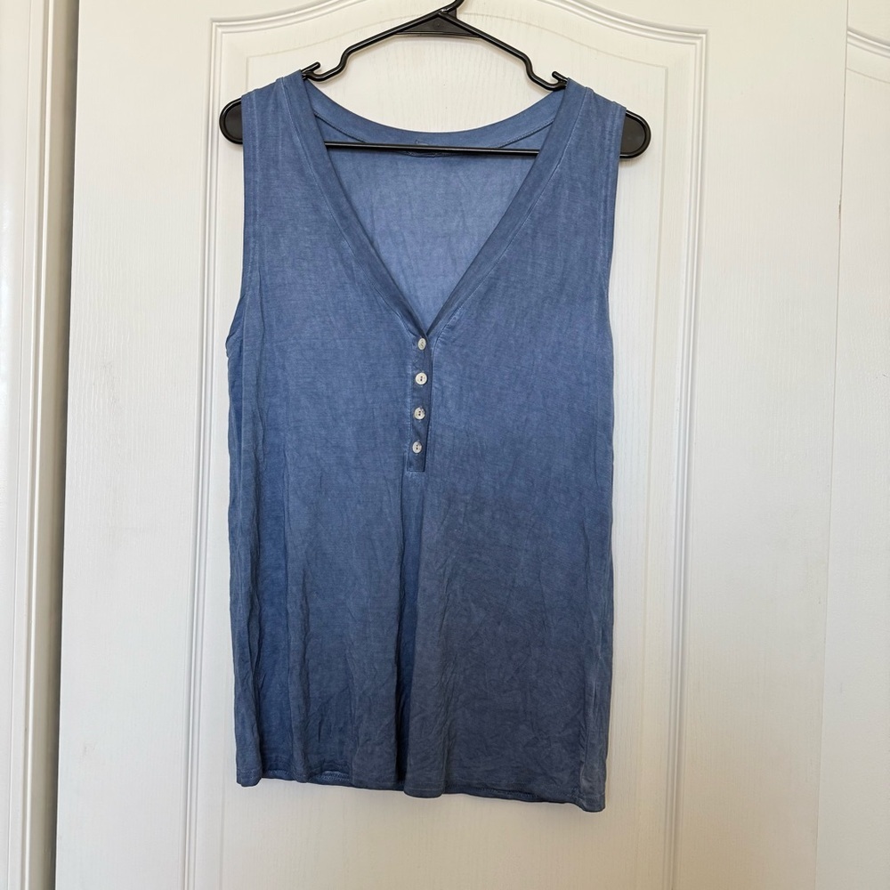 POL Women’s Blue Tank Top Henley Button Neckline Casual Relaxed Soft Faded Med